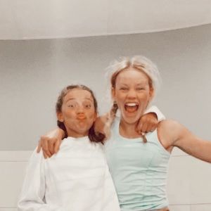 Meet your Posher, Julia